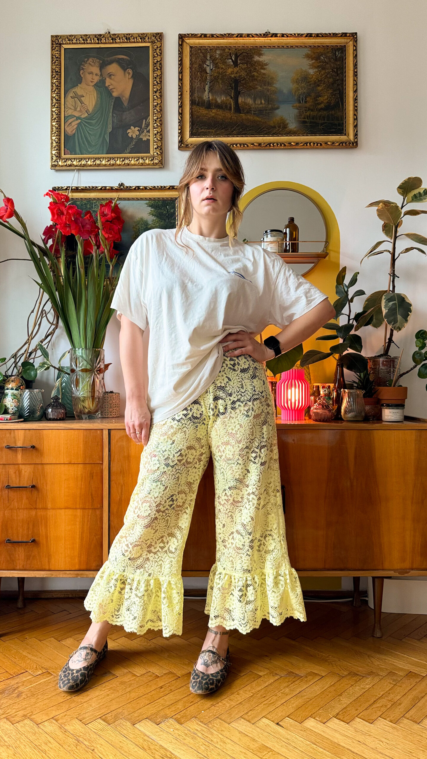 IMG_9949_jpg żółte koronkowe spodnie z falbanką to moje